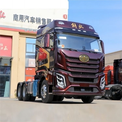 저렴한 560HP Faw Jiefang J6V 6X4 트랙션 트럭 머리 물류 운송