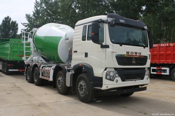 시노트룩 HOWO TX6 340 HP 8X4 7.98m3 콘크리트 믹서 트럭