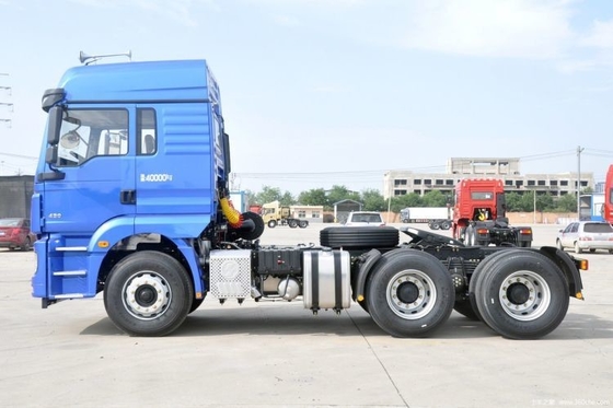 중량 트럭 트랙션에 사용되는 Shaanxi F3000 X3000 6x4 트랙터 헤드 오른쪽 운전