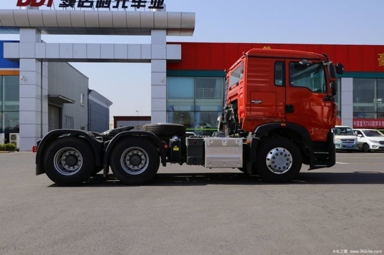 사용중인 SinotruK HOWO TX7 중형 트럭 LNG CNG 4*2 트랙션 트럭 물류 운송 차량