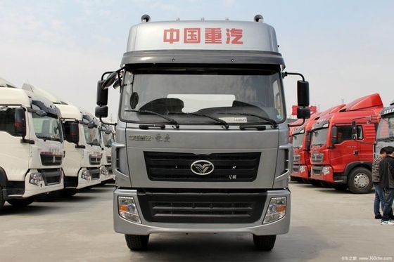 주식 사용 된 SinoTRUK 하우만 중량 트럭 특수 트럭 머리 4 * 2 6 * 4 트랙션 트럭 CHG LNG