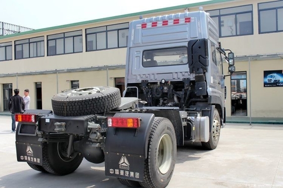 주식 사용 된 SinoTRUK 하우만 중량 트럭 특수 트럭 머리 4 * 2 6 * 4 트랙션 트럭 CHG LNG