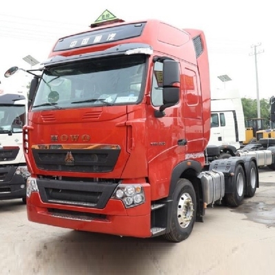 시노트룩 HOWO T7H 440HP 6X4 위험 화학 트랙터 500-600L 연료 탱크 용량