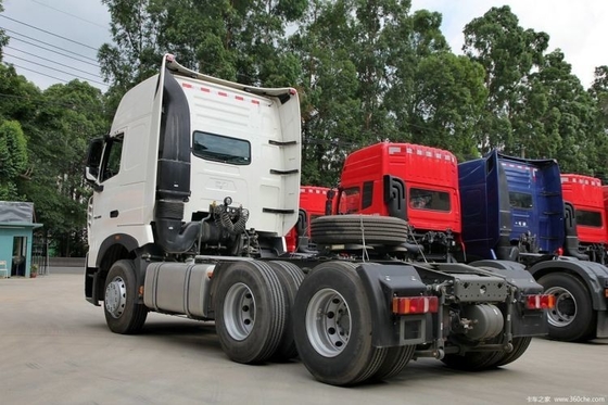 유로 4 무거운 트럭 Sinotruk HOWO T7H 480hp 6X2 견인 트럭 머리 저렴한 가격