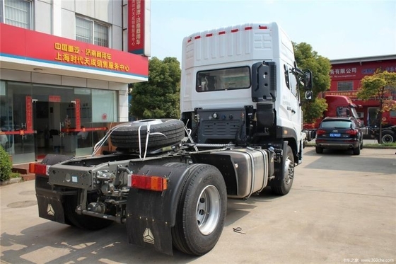 ACC 크루즈 컨트롤 시노트룩 스테이어 D7B 380HP 4X2 트랙션 트럭 헤드 6.21*2.496*3.875M