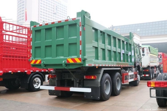국가 중량 트럭 HOWO 6X4 336hp 21-30T 화물 및 2 명의 승객을위한 덤프 트럭
