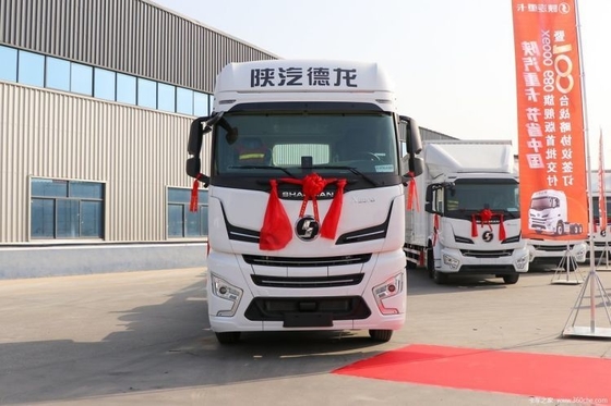Shaanxi 자동차 중량 카드론 X6000 610 HP 6X4 LNG 트랙터 트럭 머리가 ABS와 함께