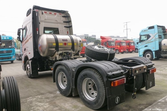 Shaanxi 중형 카드론 X5000S 560hp 6X4 LNG 트랙터 트럭 머리에 FAST 기어 박스