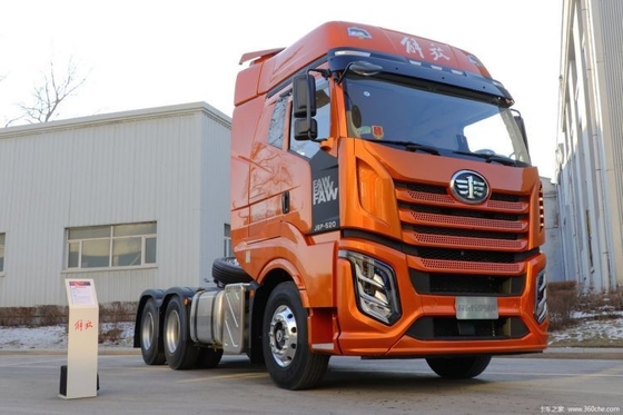 FAW Jiefang J6V 520HP 6X4 무거운 트럭 세그먼트용 자동 기어 견인 트럭 헤드