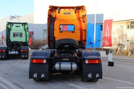 FAW Jiefang J6V 520HP 6X4 무거운 트럭 세그먼트용 자동 기어 견인 트럭 헤드