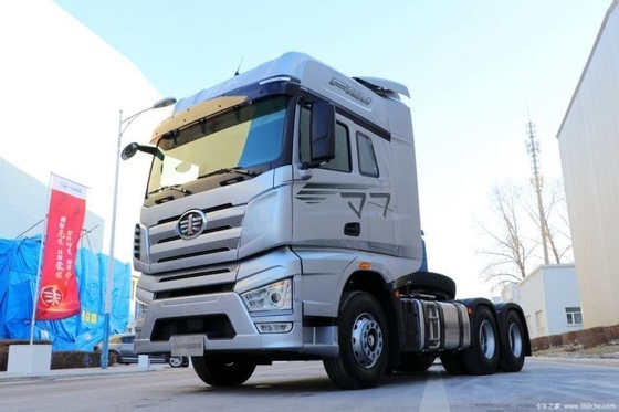 FAW Jiefang J7 무거운 트럭 560HP 6X4 멀티미디어 시스템과 함께 큰 견인 트럭 머리