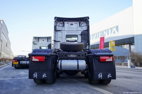 FAW Jiefang J7 무거운 트럭 560HP 6X4 멀티미디어 시스템과 함께 큰 견인 트럭 머리