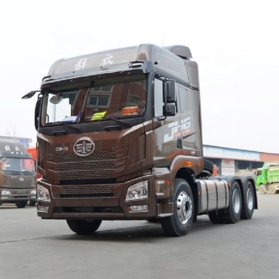 550HP 엔진 사용 된 부티크 칭다오 Jiefang JH6 중량 트럭 용량 31-40 톤