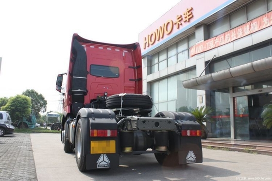 사용 된 Sinotruk HOWO-T7H 중량 트럭 320HP 4X2 트랙터 트럭