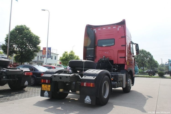 사용 된 Sinotruk HOWO-T7H 중량 트럭 320HP 4X2 트랙터 트럭
