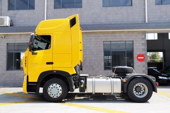 연료 유형 디젤 480HP 4X2 AMT 자동 변속기 SINOTRUCK HOWO T7H 무거운 트럭