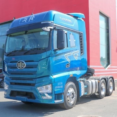FAW Jiefang J7 LNG CHG 371 375HP 4*2 6*4 6*2 최대속 120KM/H의 화물 트랙터