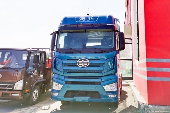 FAW Jiefang J7 LNG CHG 371 375HP 4*2 6*4 6*2 최대속 120KM/H의 화물 트랙터