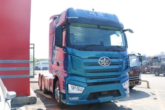 FAW Jiefang J7 LNG CHG 371 375HP 4*2 6*4 6*2 최대속 120KM/H의 화물 트랙터