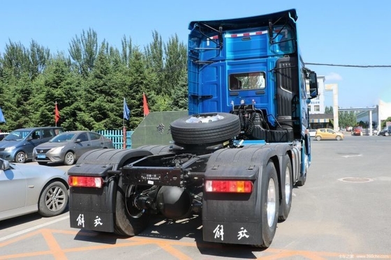 FAW Jiefang J7 LNG CHG 371 375HP 4*2 6*4 6*2 최대속 120KM/H의 화물 트랙터