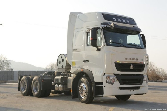드라이브 휠 6X4 SinoTRUK HOWO T7H LNG 트랙터 트럭 440HP 물류 운송