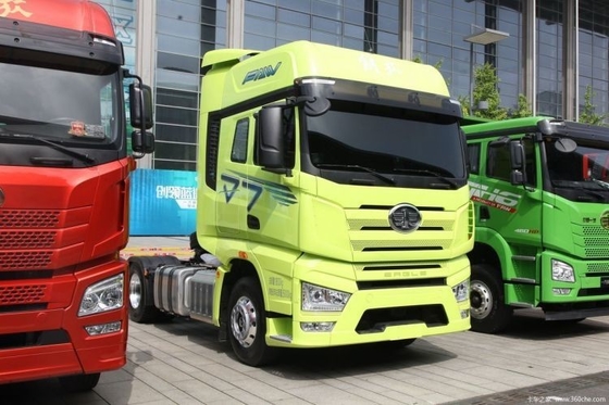 부티크 중고용 트럭 머리 FAW Jiefang J7 무거운 트럭 560HP 4X2 트랙터 트럭의 선택
