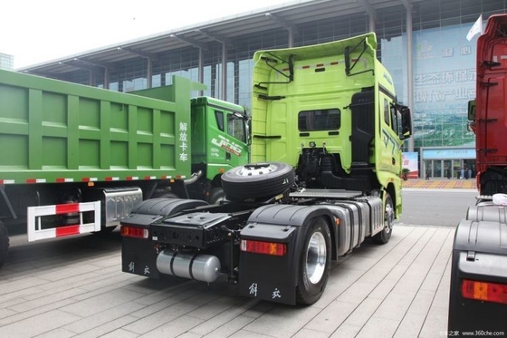 부티크 중고용 트럭 머리 FAW Jiefang J7 무거운 트럭 560HP 4X2 트랙터 트럭의 선택