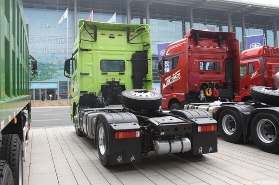 부티크 중고용 트럭 머리 FAW Jiefang J7 무거운 트럭 560HP 4X2 트랙터 트럭의 선택