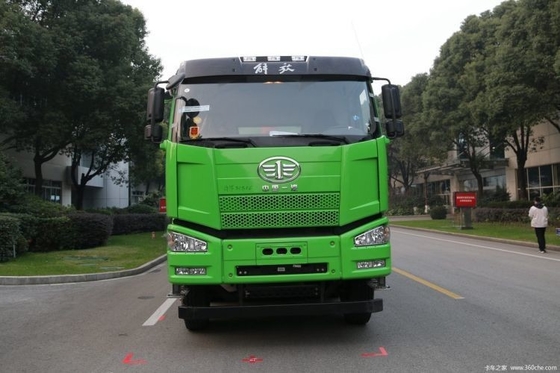 유로 2/3/4/5/6 배출량으로 수출 된 중고 Faw Jiefang J6P 8X4 350HP 덤프 트럭