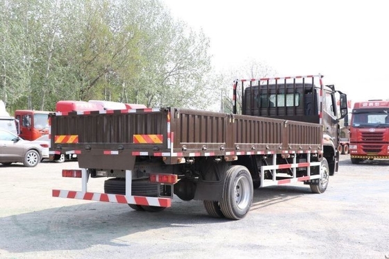 23 핫 부티크 중고차 SINOTRUCK HOWo NX 중간 카드 220hp 4X2 6.75m 허들 트럭