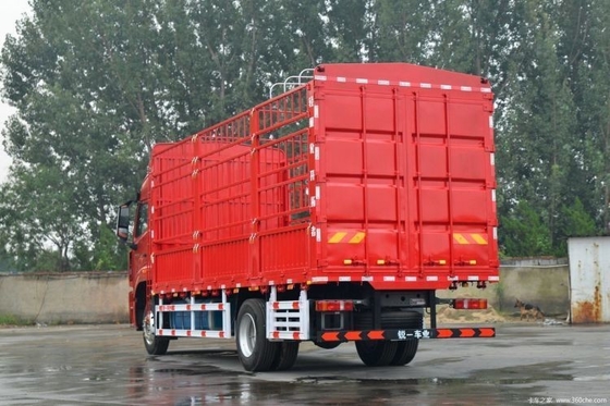 총 차량 무게 2000-25000 kg 시노트럭 HOWo N5W 220 HP 4X2 6.7m 창고 트럭