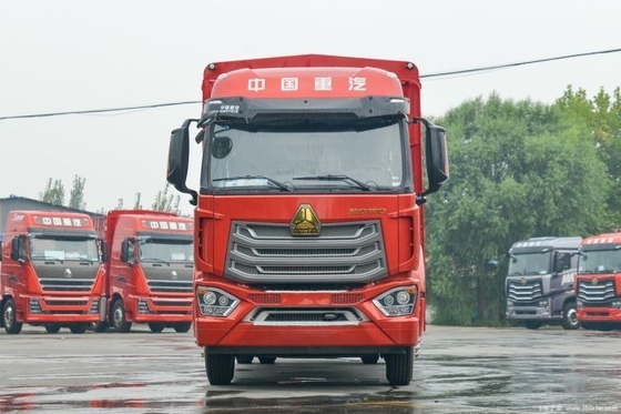 총 차량 무게 2000-25000 kg 시노트럭 HOWo N5W 220 HP 4X2 6.7m 창고 트럭