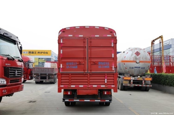 시노트룩 HOWO 커맨더 220HP 6.75m 300-400L 연료 탱크 용량