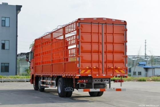 중고 Sinotruk SITRAK G7 330hp 6X2 8.6m 그리드형 트럭 울타리 트럭