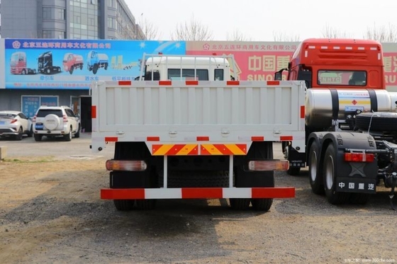 뜨거운 6X2 7.8m 울타리 트럭 시노트룩 HOWO T5G 화물 탱크 차원 270HP 무거운 트럭