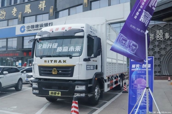 270 HP SINOTRUCK SITRAK G5S 럭셔리 4X2 6.8m AMT 자동 변속기 창고 트럭