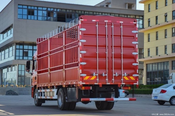샤크만 델론 L5000 녹색 버전 240 HP 4X2 6.8m 용량 탱크 길이가 6.8m인 중고차