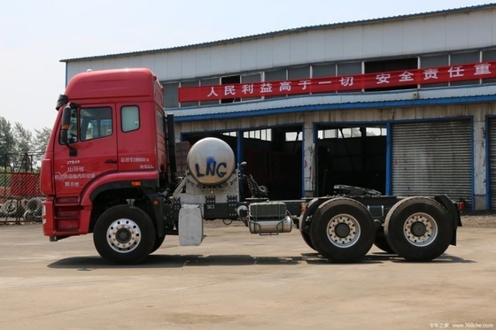시노트룩 HOWO CHG LNG 트랙션 트럭 336-430HP 최대 속도 102km/h 적합