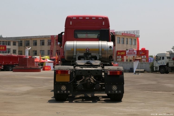 시노트룩 HOWO CHG LNG 트랙션 트럭 336-430HP 최대 속도 102km/h 적합