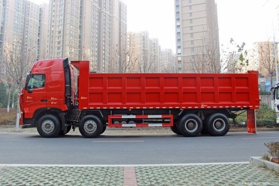 중고품 부티크 0km Sinotruk HOWO T7H 12.00R20 타이어와 무거운 트럭