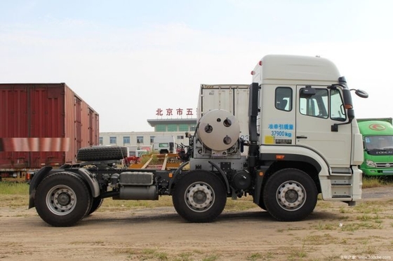 터치 스크린 380hp HOWO Hohan J7B 중량 트럭 6X4 트랙터 헤드 트럭 엔진